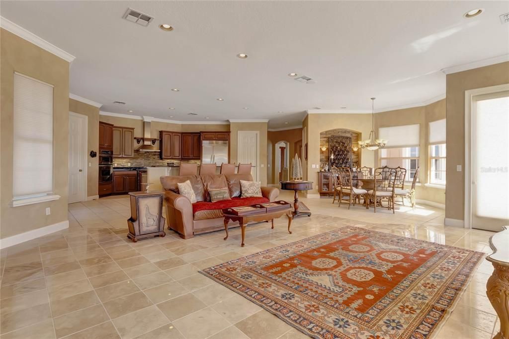 Recently Sold: $2,575,000 (5 beds, 5 baths, 5604 Square Feet)