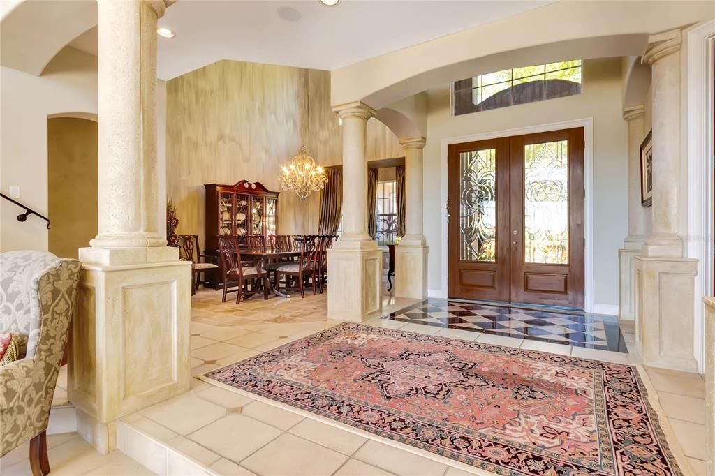 Recently Sold: $2,575,000 (5 beds, 5 baths, 5604 Square Feet)