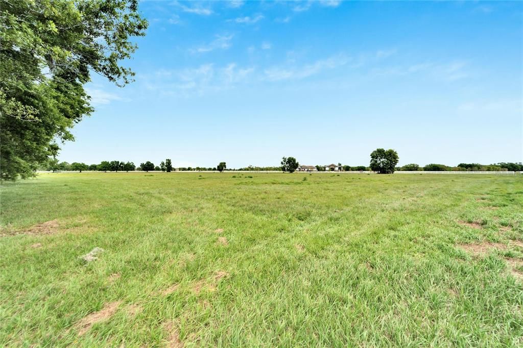 For Sale: $725,000 (10.00 acres)