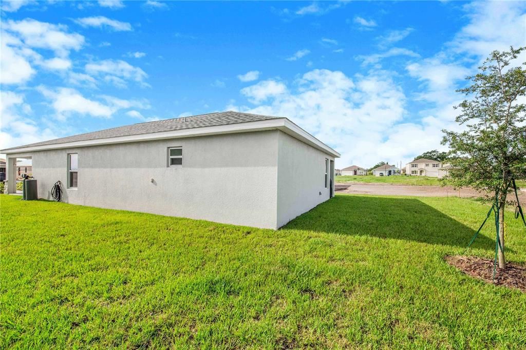 For Sale: $303,900 (3 beds, 2 baths, 1543 Square Feet)