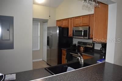 For Rent: $2,400 (3 beds, 3 baths, 1441 Square Feet)