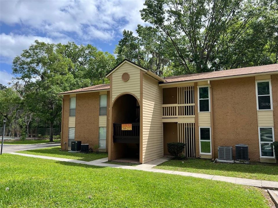 Active With Contract: $139,000 (1 beds, 1 baths, 760 Square Feet)
