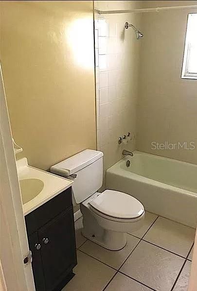 For Rent: $900 (2 beds, 1 baths, 750 Square Feet)