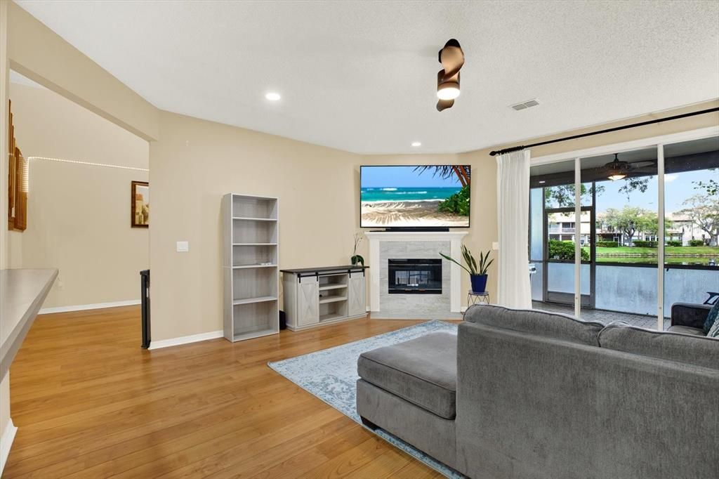 Active With Contract: $459,000 (3 beds, 2 baths, 2700 Square Feet)