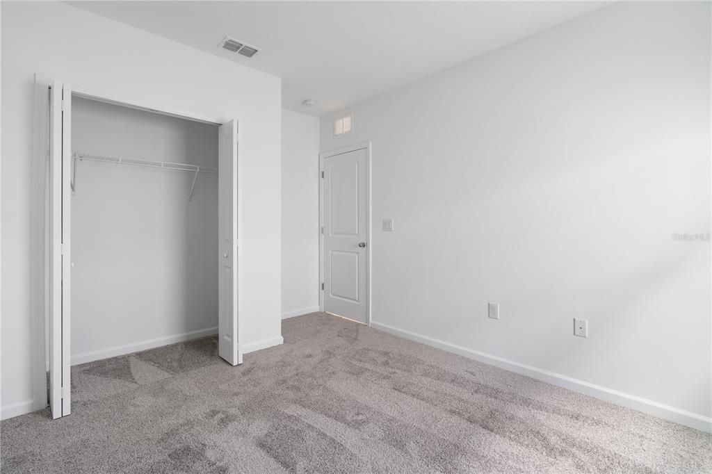 Active With Contract: $1,900 (3 beds, 2 baths, 1444 Square Feet)