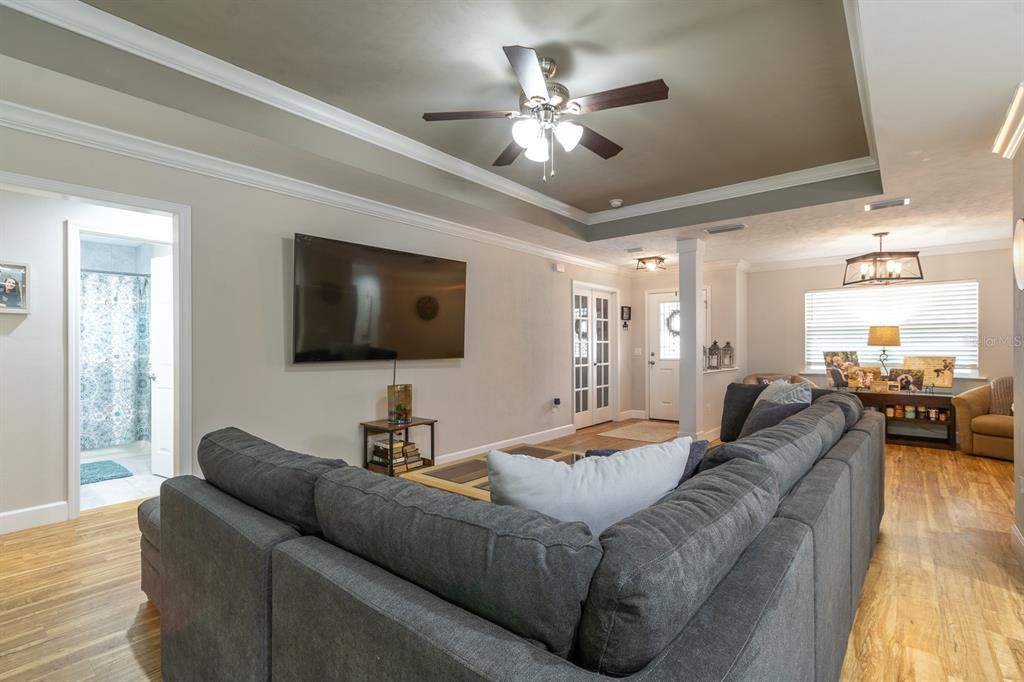 Active With Contract: $339,900 (4 beds, 2 baths, 1738 Square Feet)