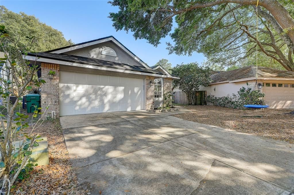Recently Sold: $365,000 (3 beds, 2 baths, 1613 Square Feet)