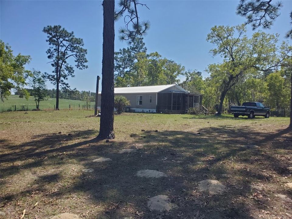 For Sale: $385,000 (3 beds, 2 baths, 1152 Square Feet)