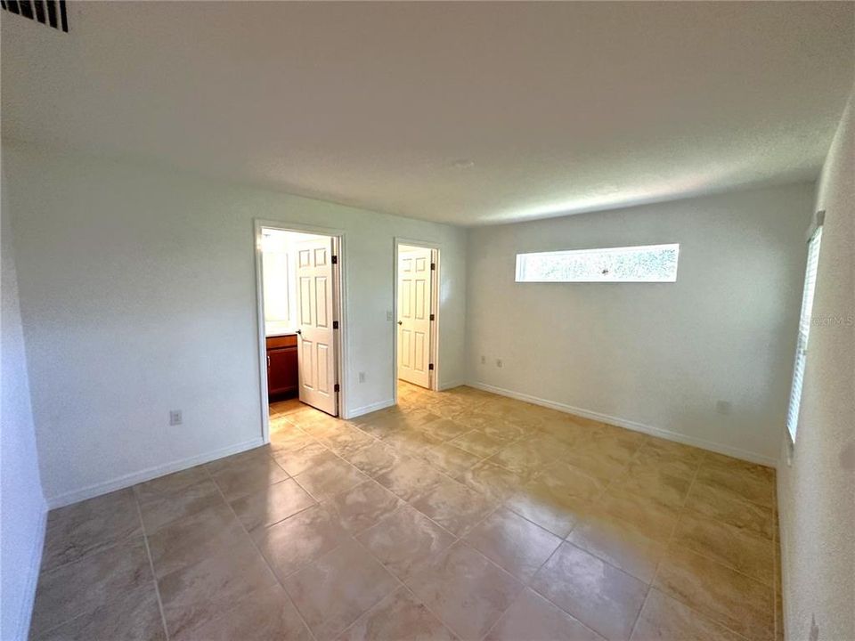 For Rent: $1,750 (4 beds, 2 baths, 1524 Square Feet)
