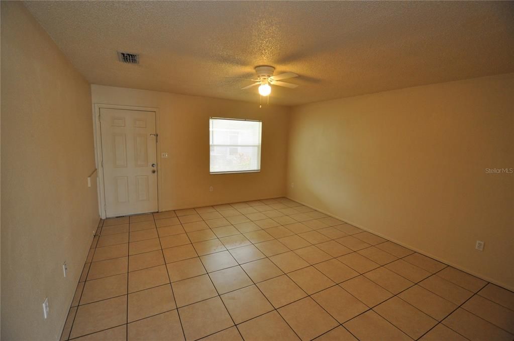 Active With Contract: $1,195 (2 beds, 1 baths, 1856 Square Feet)