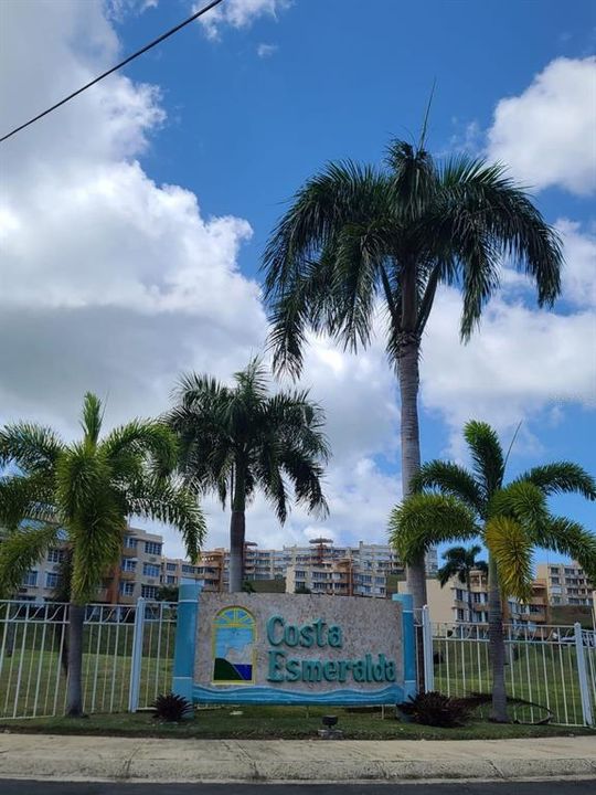 Vendido Recientemente: $200,990 (3 camas, 2 baños, 420 Pies cuadrados)