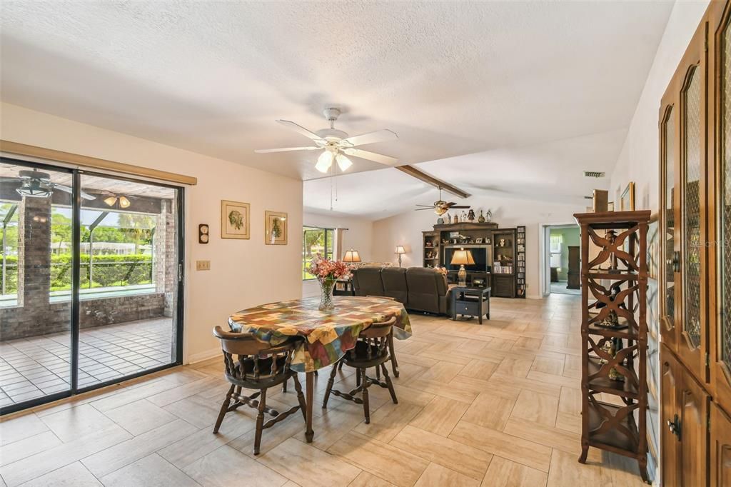 For Sale: $511,800 (4 beds, 2 baths, 2893 Square Feet)