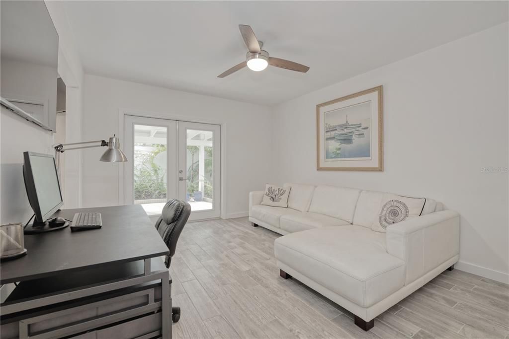 Recently Sold: $515,000 (3 beds, 2 baths, 1823 Square Feet)