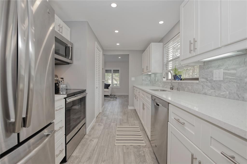 Recently Sold: $515,000 (3 beds, 2 baths, 1823 Square Feet)