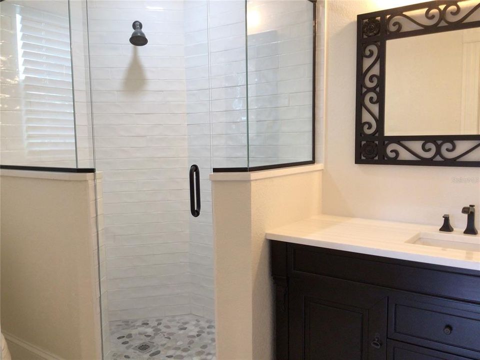 Недавно арендовано: $2,917 (2 спален, 2 ванн, 1400 Квадратных фут)