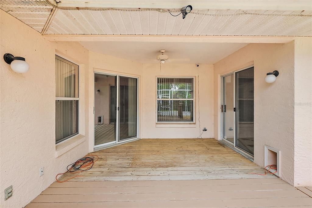Recently Sold: $375,000 (3 beds, 2 baths, 1839 Square Feet)