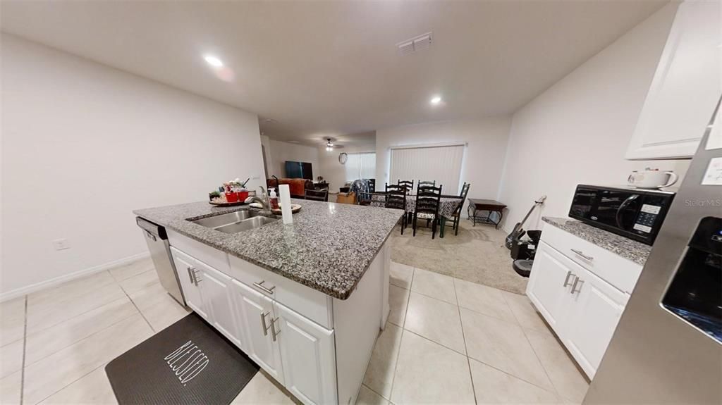 For Sale: $379,900 (4 beds, 2 baths, 1846 Square Feet)