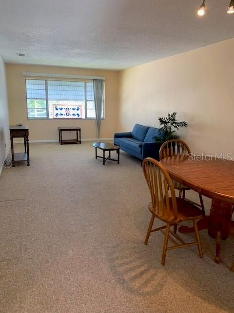 For Sale: $89,500 (1 beds, 1 baths, 765 Square Feet)