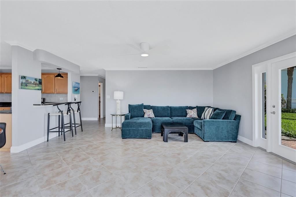 Recently Sold: $439,900 (2 beds, 2 baths, 1024 Square Feet)