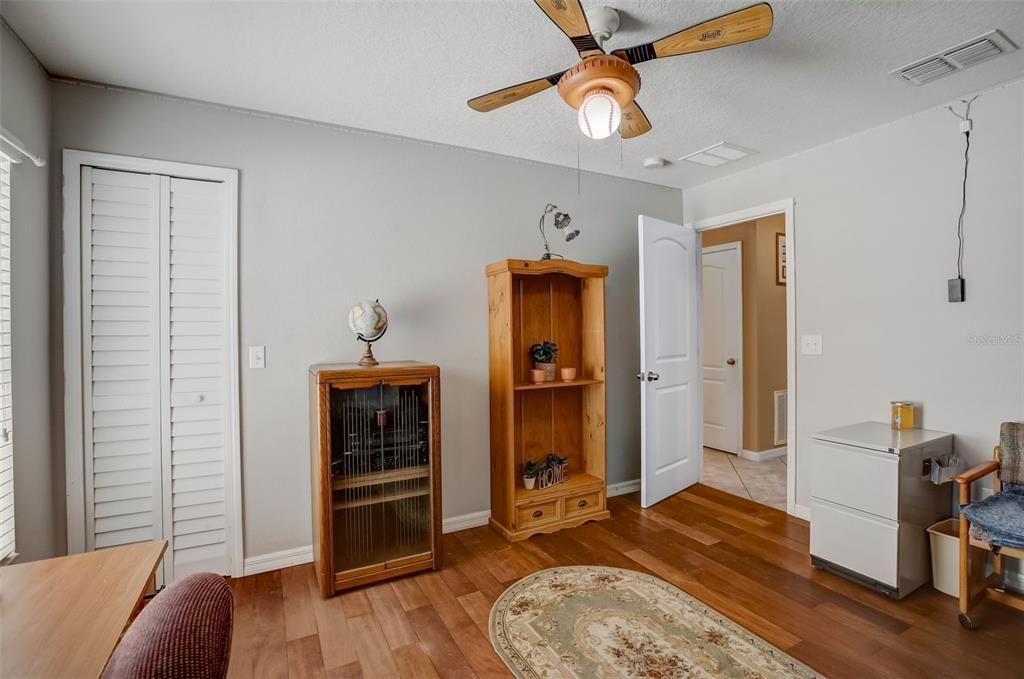 For Sale: $337,900 (3 beds, 2 baths, 1720 Square Feet)