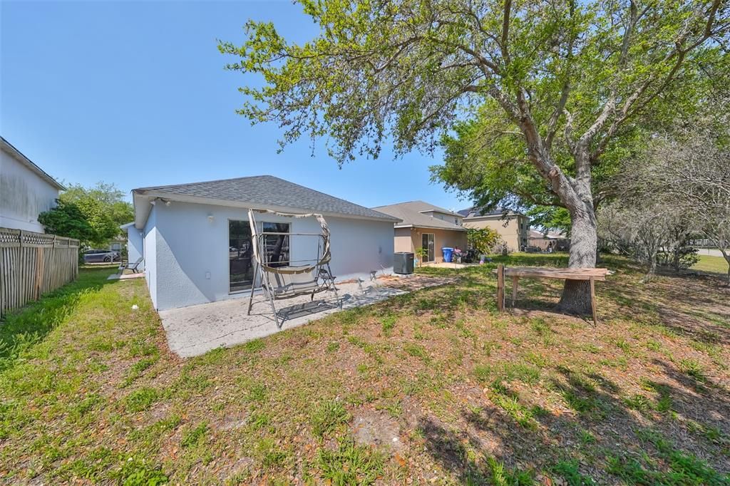 Active With Contract: $299,900 (3 beds, 2 baths, 1158 Square Feet)
