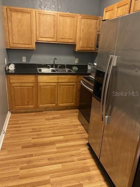 Recently Rented: $2,200 (4 beds, 1 baths, 1214 Square Feet)