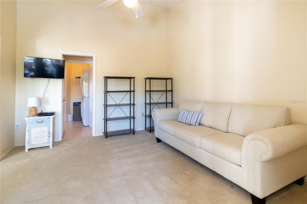 For Sale: $432,500 (2 beds, 2 baths, 1334 Square Feet)