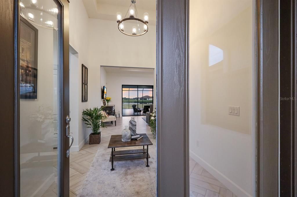 Active With Contract: $810,000 (4 beds, 3 baths, 2712 Square Feet)