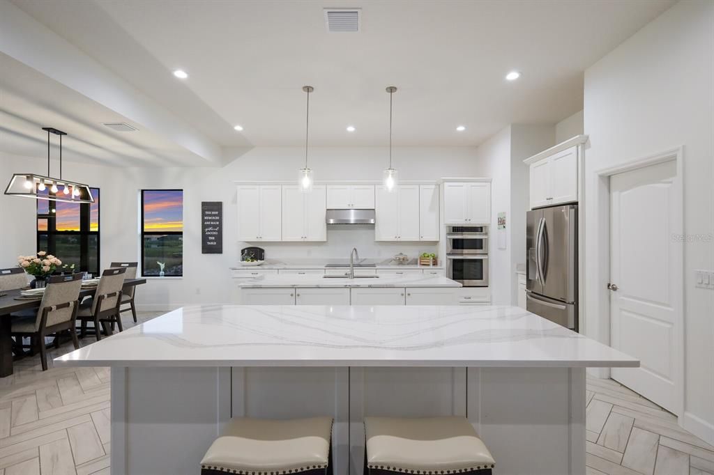 Active With Contract: $810,000 (4 beds, 3 baths, 2712 Square Feet)