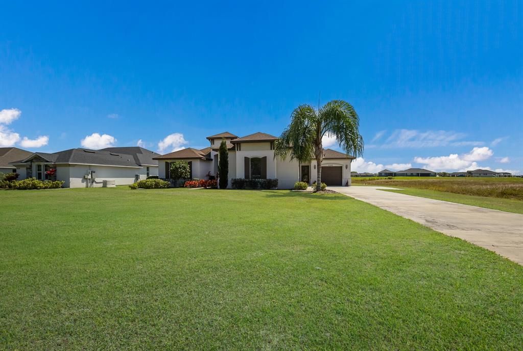 Active With Contract: $810,000 (4 beds, 3 baths, 2712 Square Feet)