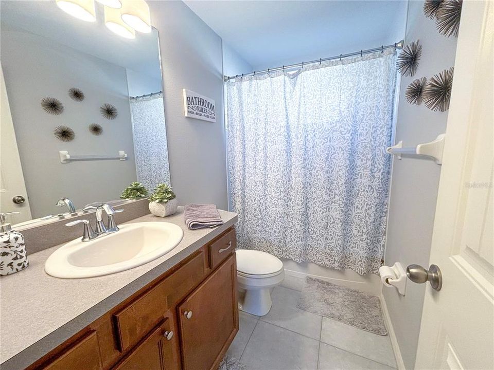 For Sale: $360,000 (2 beds, 2 baths, 1161 Square Feet)