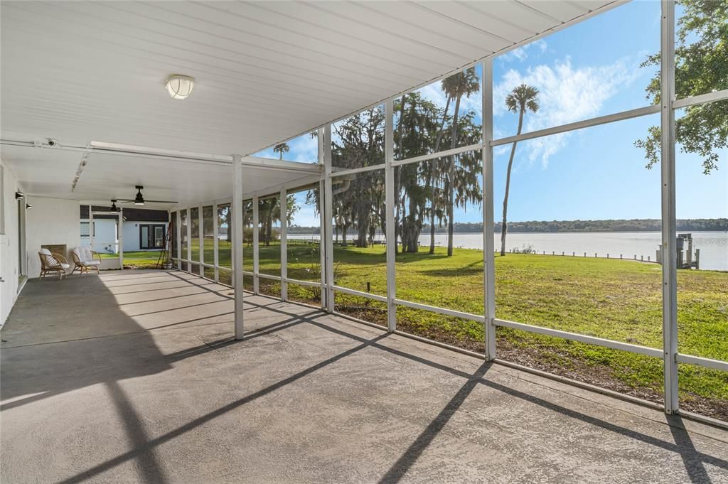 65' back screened porch with views of Lake Beresford and St. Johns River