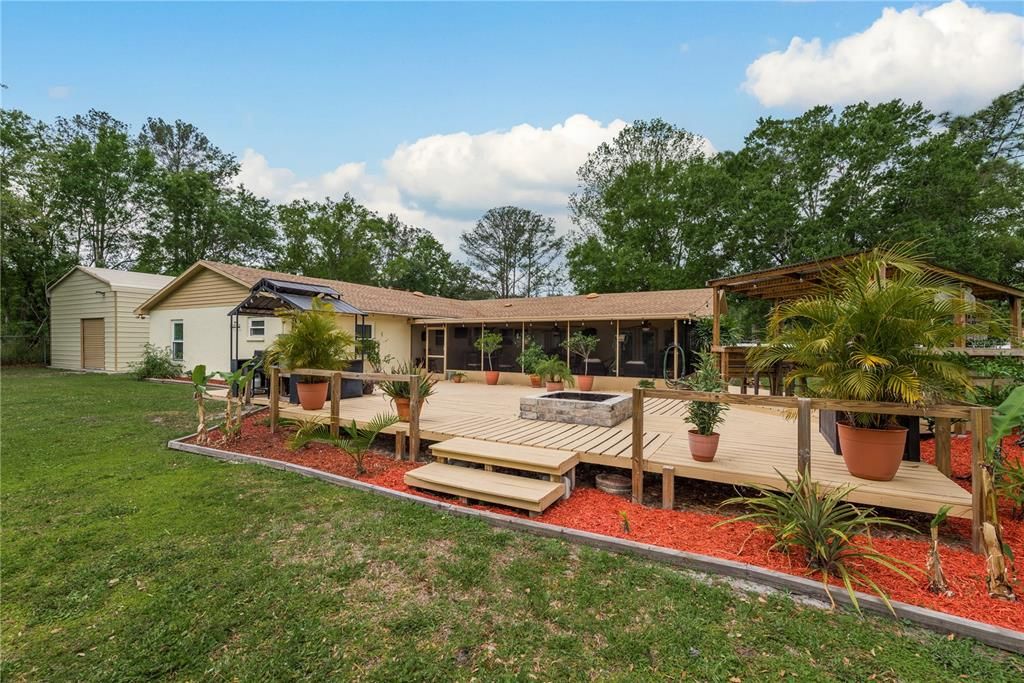 Recently Sold: $525,000 (4 beds, 3 baths, 2391 Square Feet)