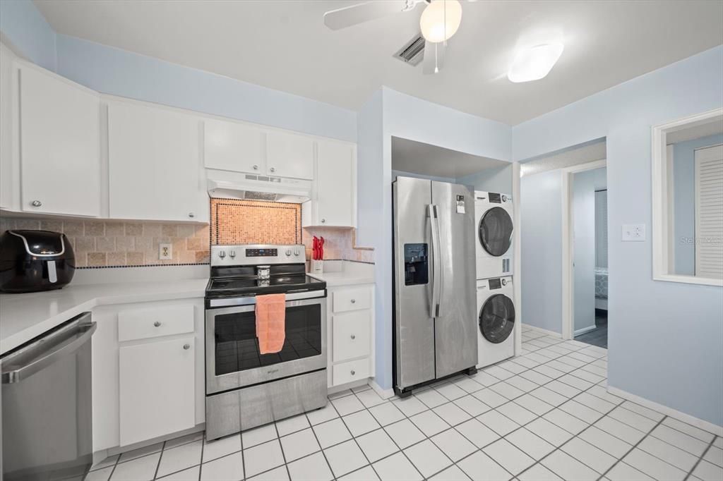 For Sale: $170,000 (2 beds, 2 baths, 1214 Square Feet)