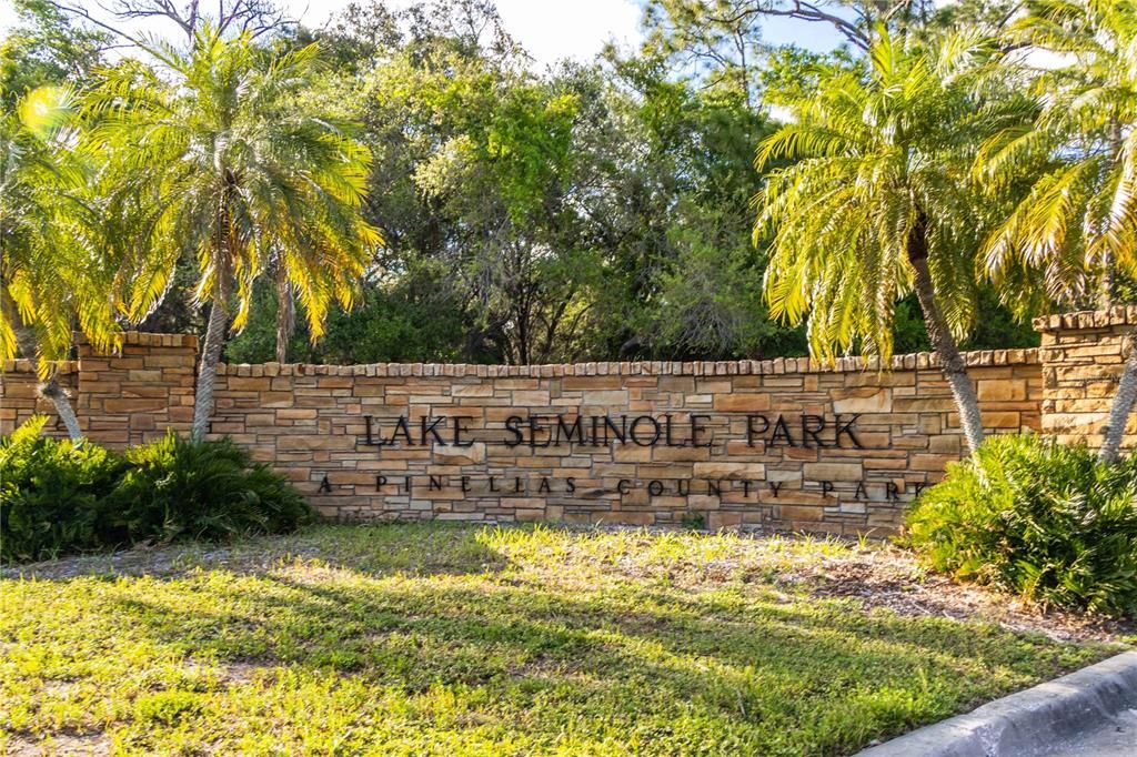Lake Seminole park in walking distance