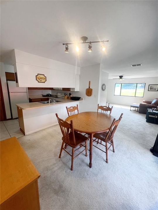 For Sale: $140,000 (2 beds, 2 baths, 1243 Square Feet)