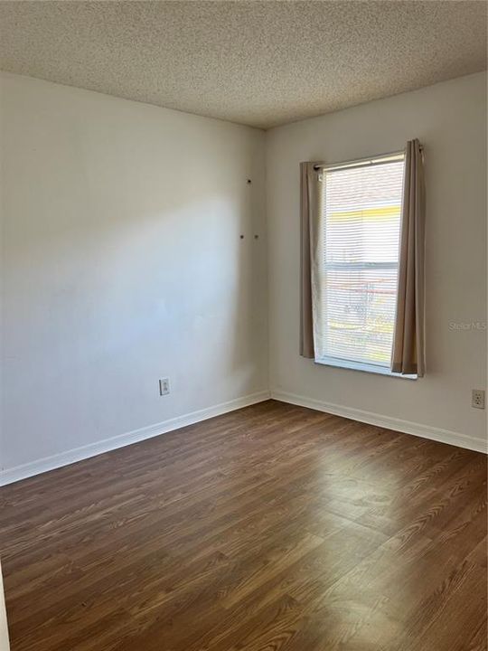 For Rent: $1,950 (3 beds, 2 baths, 1075 Square Feet)