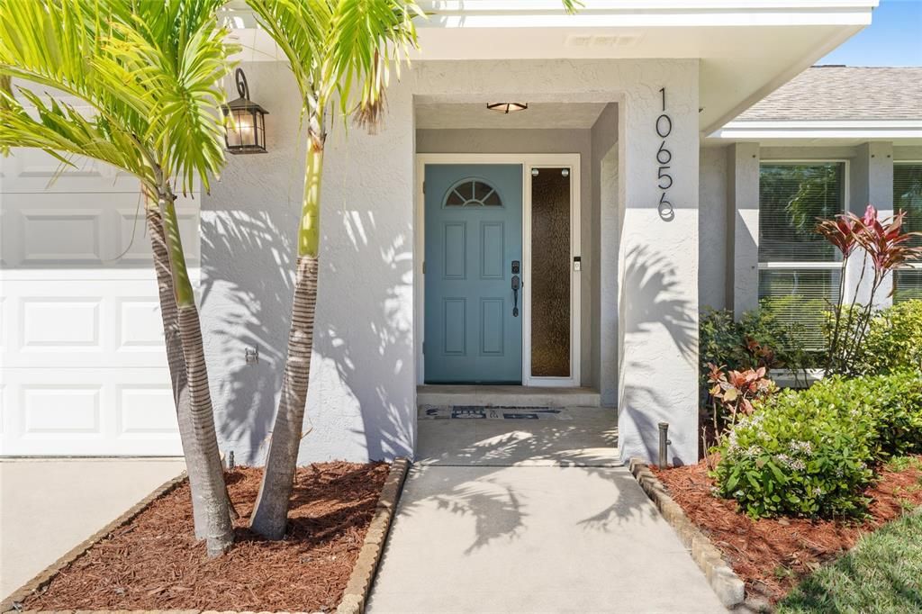 Active With Contract: $799,000 (4 beds, 3 baths, 2602 Square Feet)