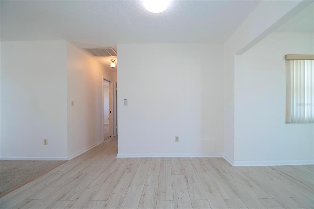 Recently Sold: $229,000 (2 beds, 2 baths, 1141 Square Feet)