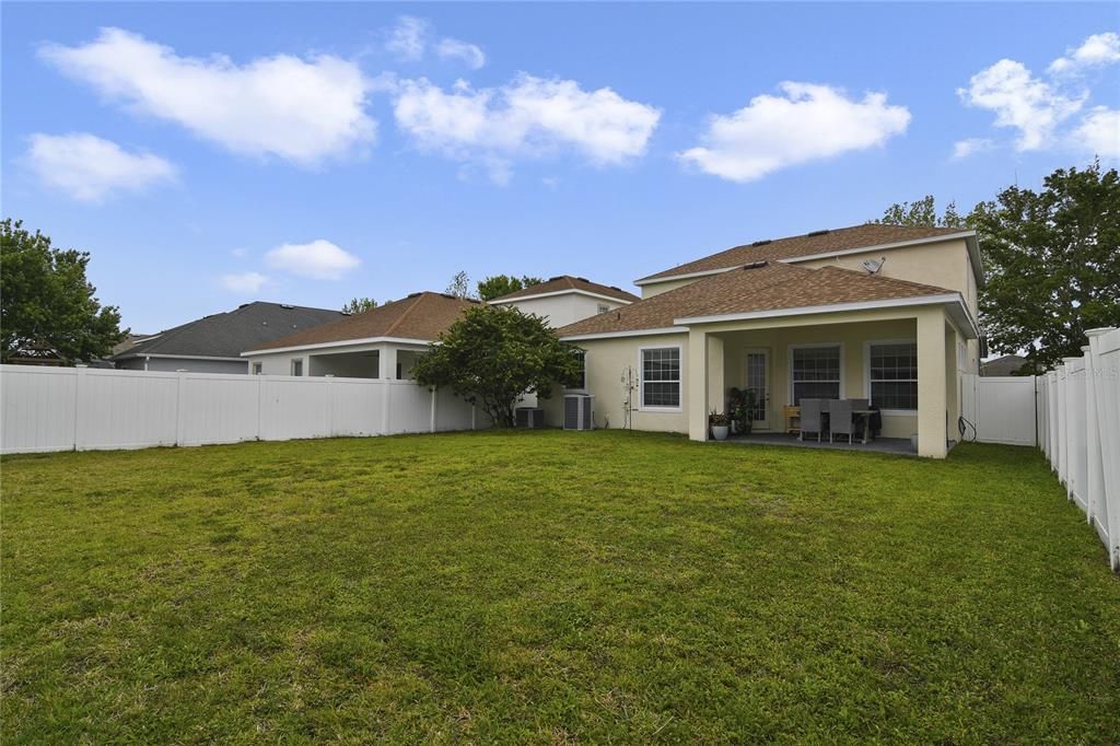 Active With Contract: $449,000 (4 beds, 2 baths, 2583 Square Feet)