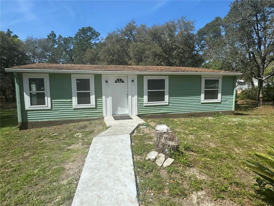 Recently Sold: $189,900 (3 beds, 2 baths, 960 Square Feet)