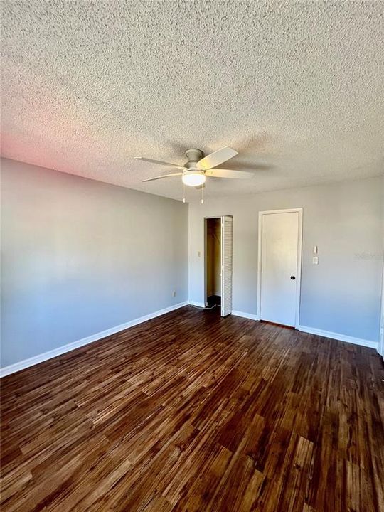 For Rent: $1,350 (2 beds, 2 baths, 975 Square Feet)