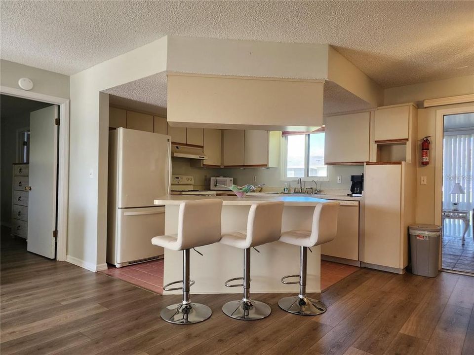 For Rent: $1,600 (2 beds, 2 baths, 1248 Square Feet)