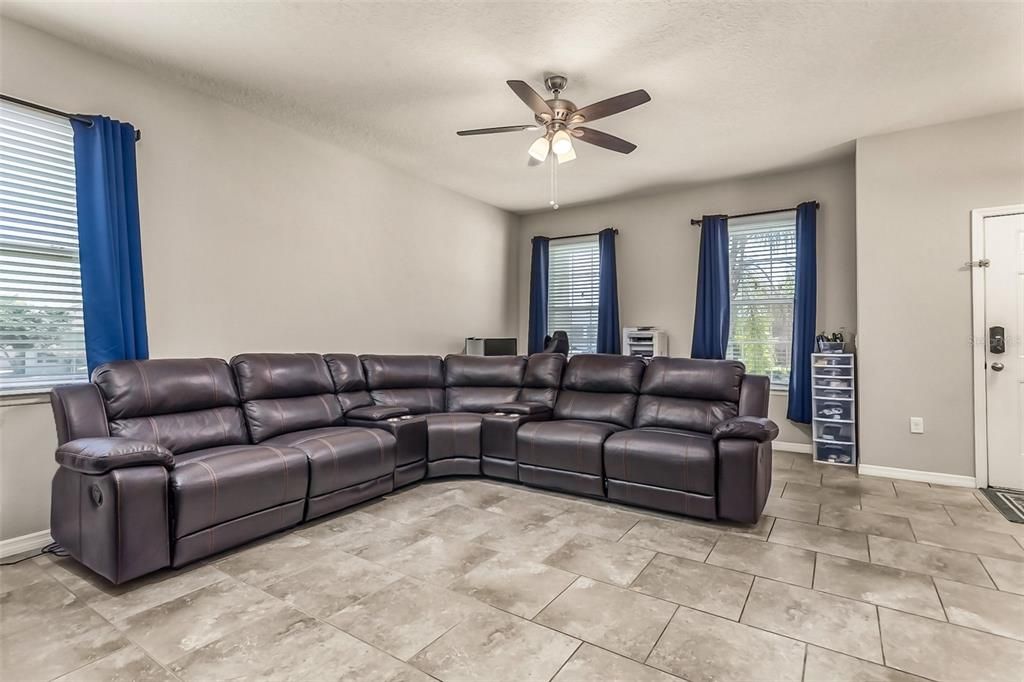 For Sale: $429,000 (4 beds, 2 baths, 2949 Square Feet)
