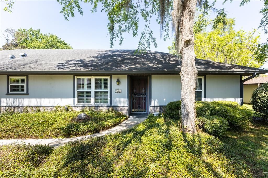 Active With Contract: $319,900 (3 beds, 2 baths, 1616 Square Feet)