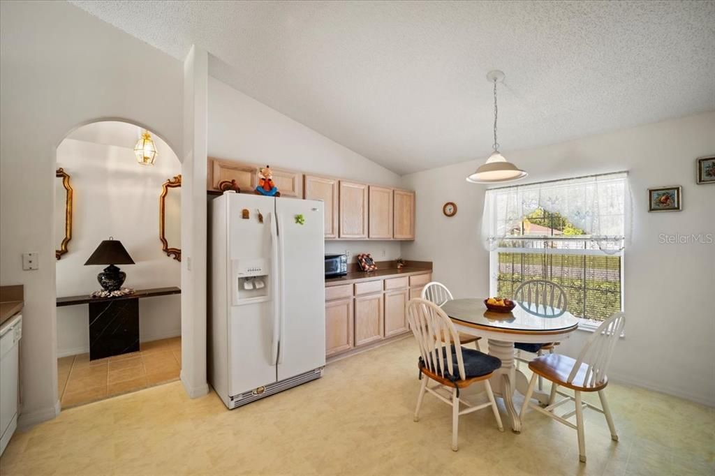 For Sale: $299,900 (3 beds, 2 baths, 1559 Square Feet)