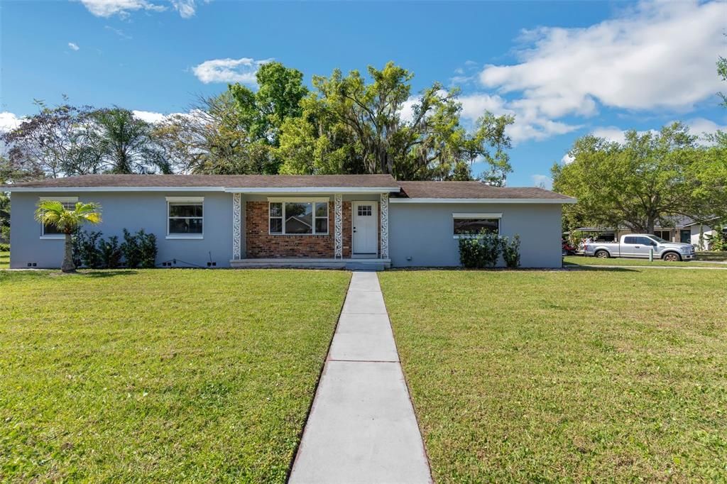 Recently Sold: $399,000 (3 beds, 2 baths, 1339 Square Feet)