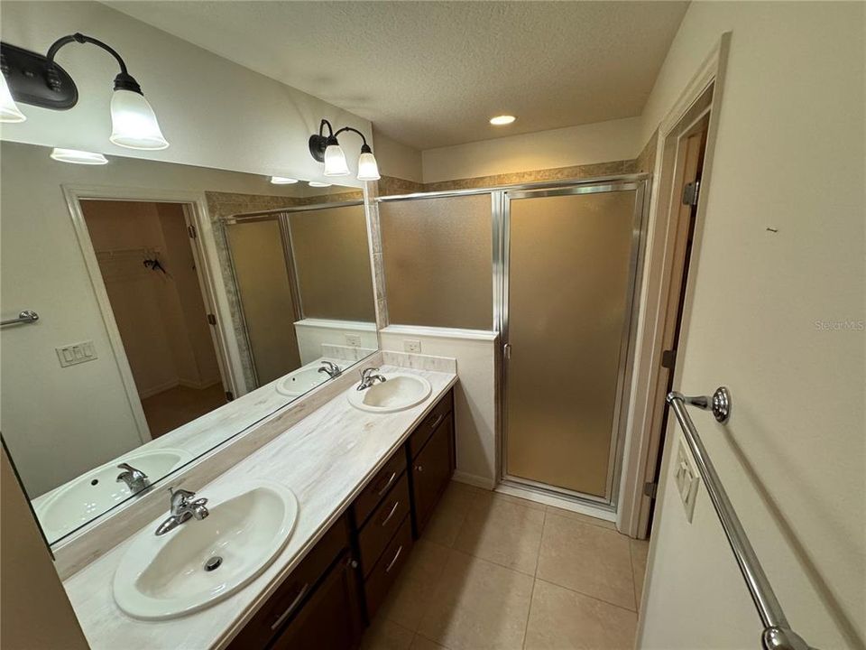 最近租的: $2,200 (3 贝兹, 2 浴室, 1602 平方英尺)