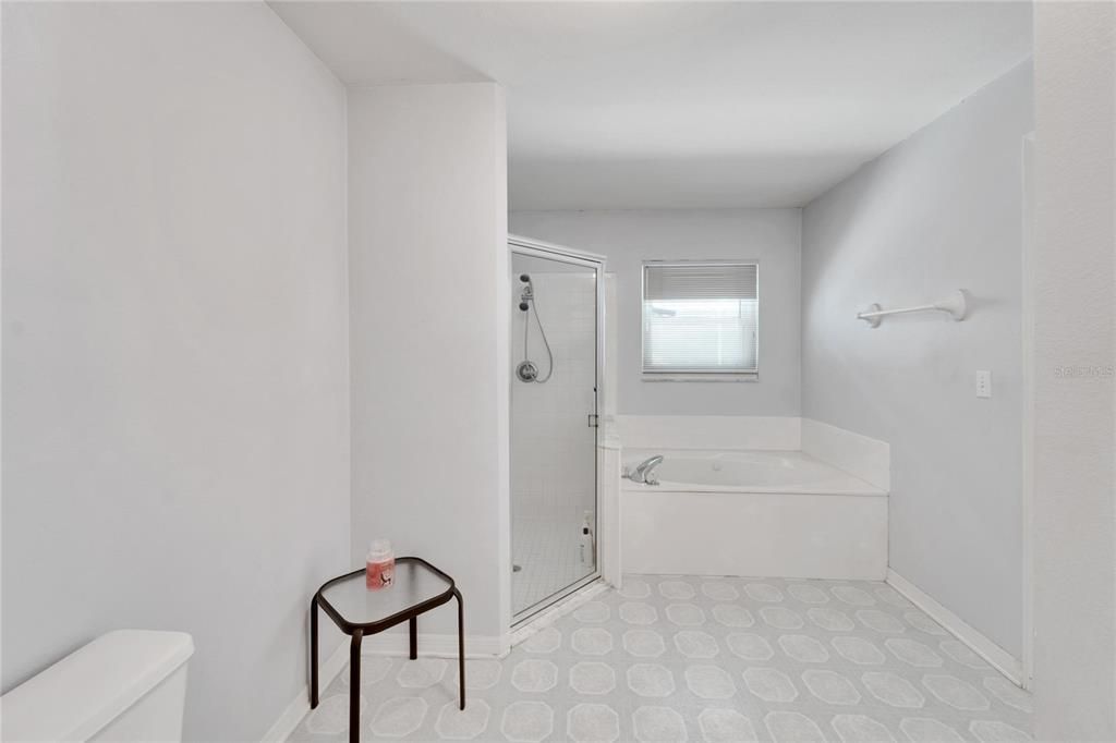 Active With Contract: $369,900 (2 beds, 2 baths, 1706 Square Feet)