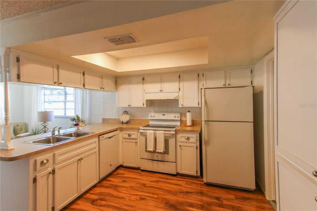 For Sale: $230,000 (2 beds, 2 baths, 1746 Square Feet)